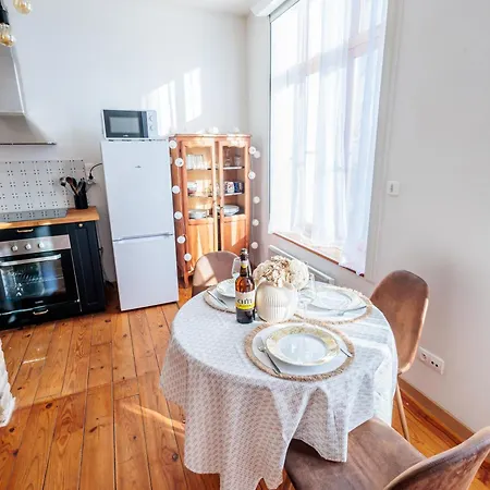 Au Pont Neuf Apartment